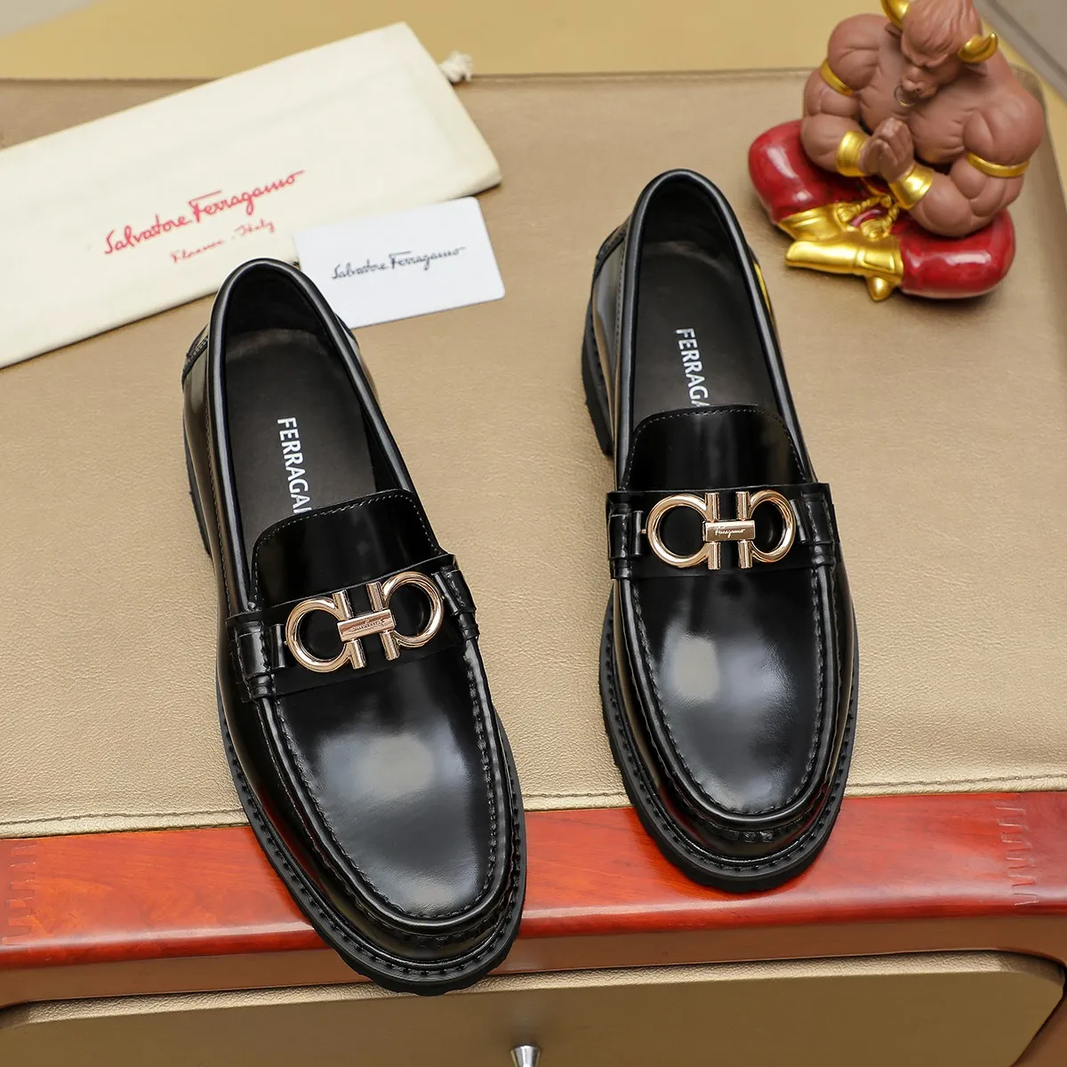 Men's shoes 💰440 Ferragamo [Ferragamo] top imported suit men's shoes 💯Original copy of the official website, product materials: selected imported embossed calfskin + luxury hardware buckle accessories ~ imported water-dyed cow 🐂 leather lining. Strong three-dimensional visual effect, original combination outsole, multiple colors available😘 Size: 39-44 (38.45.46. Customized)